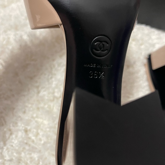 CHANEL 22C Mules Size 36.5 - Picture 4 of 6
